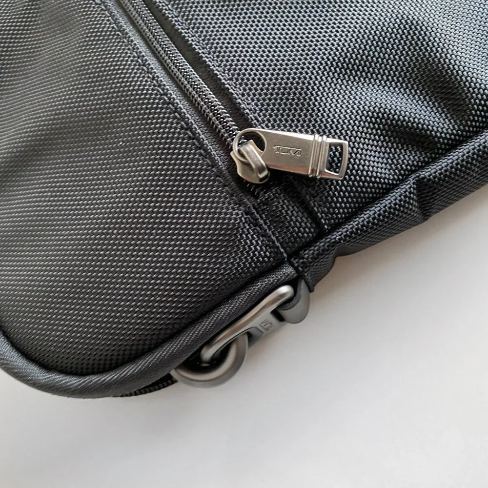 Tumi 2Way Balistic Black Nylon Alpha Computer Briefcase Business Crossbody Bag